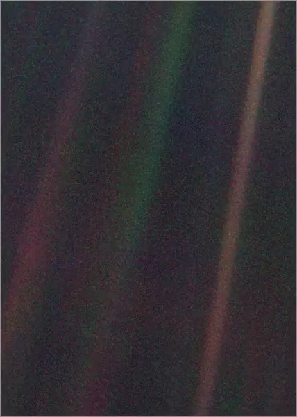 Pale Blue Dot, Voyager 1