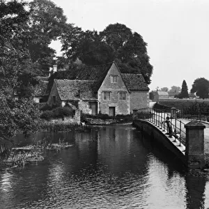 Gloucestershire Collection: Fairford