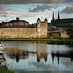 Republic of Ireland Fine Art Print Collection: Lakes
