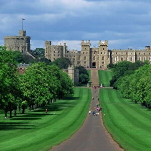 Great Houses Canvas Print Collection: Windsor Castle