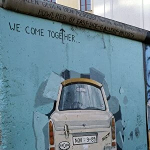 Berlin Wall Metal Print Collection: Graffiti and art on the Berlin Wall