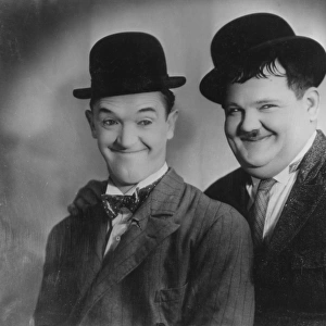 Popular Themes Tote Bag Collection: Laurel & Hardy