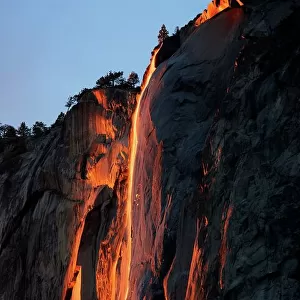 Ultimate Earth Prints Jigsaw Puzzle Collection: ‘Horsetail Firefall’, Yosemite