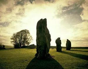 Related Images Canvas Print Collection: Avebury Stone Circle J900435