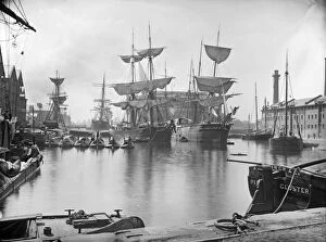 Oceanic Oceanic Collection: Gloucester Docks c. 1880 CC53_00092