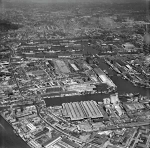 England Collection: Millwall Docks EAW112904