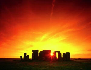 Neolithic Neolithic Jigsaw Puzzle Collection: Stonehenge sunset J870232