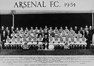 Grouper Collection: Arsenal Football Club team and officials 1954