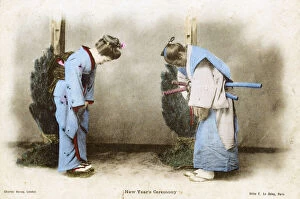 Related Images Fine Art Print Collection: Japan - Geisha Girl bows to a samurai warrior - New Year