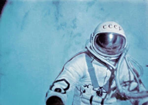 Astronauts Fine Art Print Collection: Alexei Leonov, first space walk, 1965