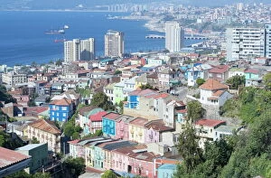 Sky Scraper Collection: Aerial view of Valparaiso, Valparaiso, Chile, South America