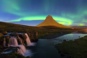 Aurora Borealis Pillow Collection: Aurora (Northern Lights) over a moonlit Kirkjufell Mountain, Snaefellsnes Peninsula