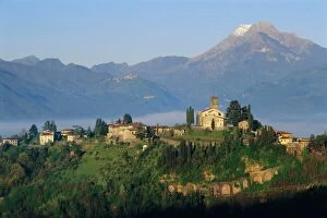 Tuscany Collection: Barga, Tuscany