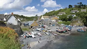 Great Houses Fine Art Print Collection: Cadgwith harbour, fishing village and port, Cornwall, England, United Kingdom, Europe