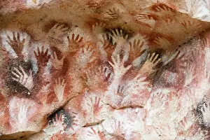 Related Images Cushion Collection: Cueva de las Manos (Cave of Hands), UNESCO World Heritage Site, a cave or series