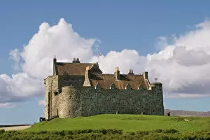 Landmarks of the past Jigsaw Puzzle Collection: Duart castle, Mull, Inner Hebrides, Scotland, United Kingdom, Europe