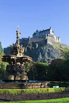 Lothian Collection: Edinburgh Castle, Edinburgh, Lothian, Scotland, United Kingdom, Europe