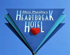 Memphis Framed Print Collection: Elvis Presleys Heartbreak Hotel sign