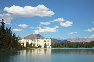 Majestic historic structures Photographic Print Collection: The Fairmont Chateau Lake Louise Hotel, Lake Louise, Banff National Park