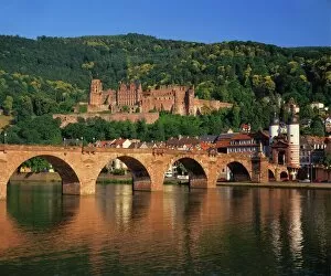 Landmarks of the past Jigsaw Puzzle Collection: Heidelberg Castle, Alte Brucke and the River Neckar, Heidelberg, Baden Wurttemberg, Germany