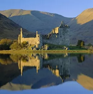 Castles Canvas Print Collection: Kilchurn Castle reflected in Loch Awe