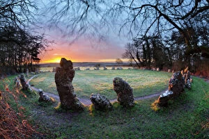 Landmarks of the past Jigsaw Puzzle Collection: The Kings Men stone circle at sunrise, The Rollright Stones, Chipping Norton, Cotswolds