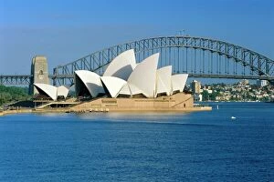 Sydney Photo Mug Collection: Opera House and Sydney Harbour Bridge, Sydney, New South Wales, Australia
