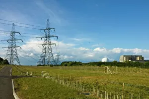Power Stations Collection: Pylons and the Sizewell A nuclear power station on the right, now closed
