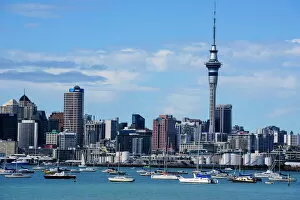 Monuments and landmarks Photographic Print Collection: Skyline of Auckland, North Island, New Zealand, Pacific