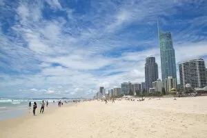 Gold Coast Jigsaw Puzzle Collection: Surfers Paradise, Beach Front Skyscrapers, Gold Coast, Queensland, Australia, Oceania