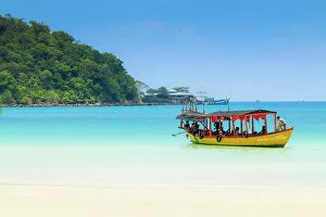 Vacations Collection: Tourist boat at Saracen Bay on this popular holiday island, Koh Rong Sanloem Island