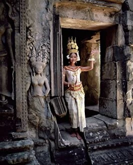 Famous statues Fine Art Print Collection: Traditional Cambodian apsara dancer, temples of Angkor Wat, UNESCO World Heritage Site