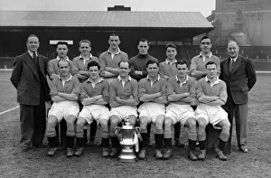 Grouper Collection: 1948 FA Cup Winners Manchester Utd