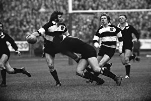 Rugby Canvas Print Collection: Tom David passes the ball for the Barbarians in the build-up to Gareth Edwards famous try against