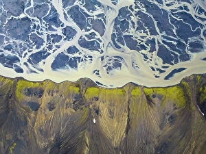 Nature-inspired art Collection: Aerial view of icelandic river during a summer day, Southern Iceland