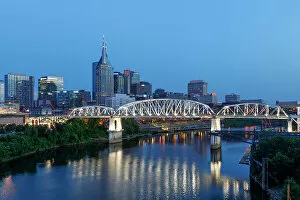 Related Images Photo Mug Collection: Nashville, Skyline, The John Seigenthaler Pedestrian Bridge