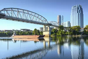 Nashville Jigsaw Puzzle Collection: Nashville, Tennessee, Barge, Cumberland River, John Seigenthaler Pedestrian Bridge