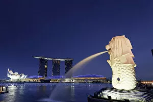 Merlion Statue Collection: Singapore, Merlion Park, Merlion Fountain