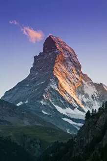 Landscape paintings Collection: View at sunset of Matterhorn, Zermatt, Wallis, Switzerland