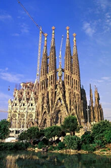 Posters Fine Art Print Collection: Spain, Barcelona. Sagrada Familia Cathedral, designed by Antoni Gaudi