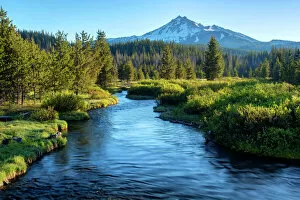 Landscape paintings Poster Print Collection: USA, Oregon. Mt. Bachelor and Deschutes River