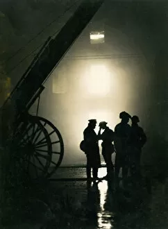 Wheels Collection: Firefighters standing by during the Blitz, London in WWII LFB150
