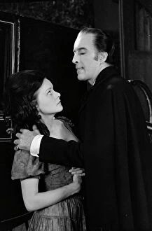 Dracula Fine Art Print Collection: Wendy Hamilton as Julie and Christopher Lee as Dracula