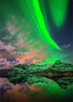 Aurora Borealis Metal Print Collection: Aurora Borealis at night, Lofoten Peninsular, Norway