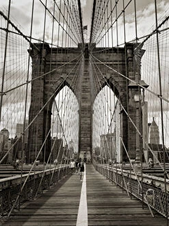 Incidental People Collection: Brooklyn bridge