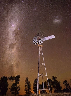 Celebrities Collection: milkyway and a windmill