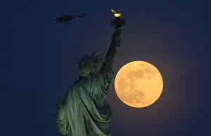 USA Mouse Mat Collection: Us-Full Moon-Statue