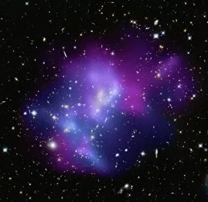 Space Prints: The massive galaxy cluster MACS J0717
