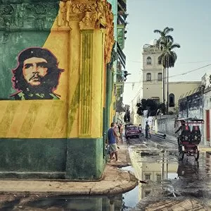Urban art Poster Print Collection: Grafitti (La Habana Vieja)