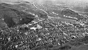 Aerial Views Canvas Print Collection: L'entrée de l'armee Roumaine en Transylvanie; Vue a vol d'oiseau de Brasso, 1 Creator: Unknown